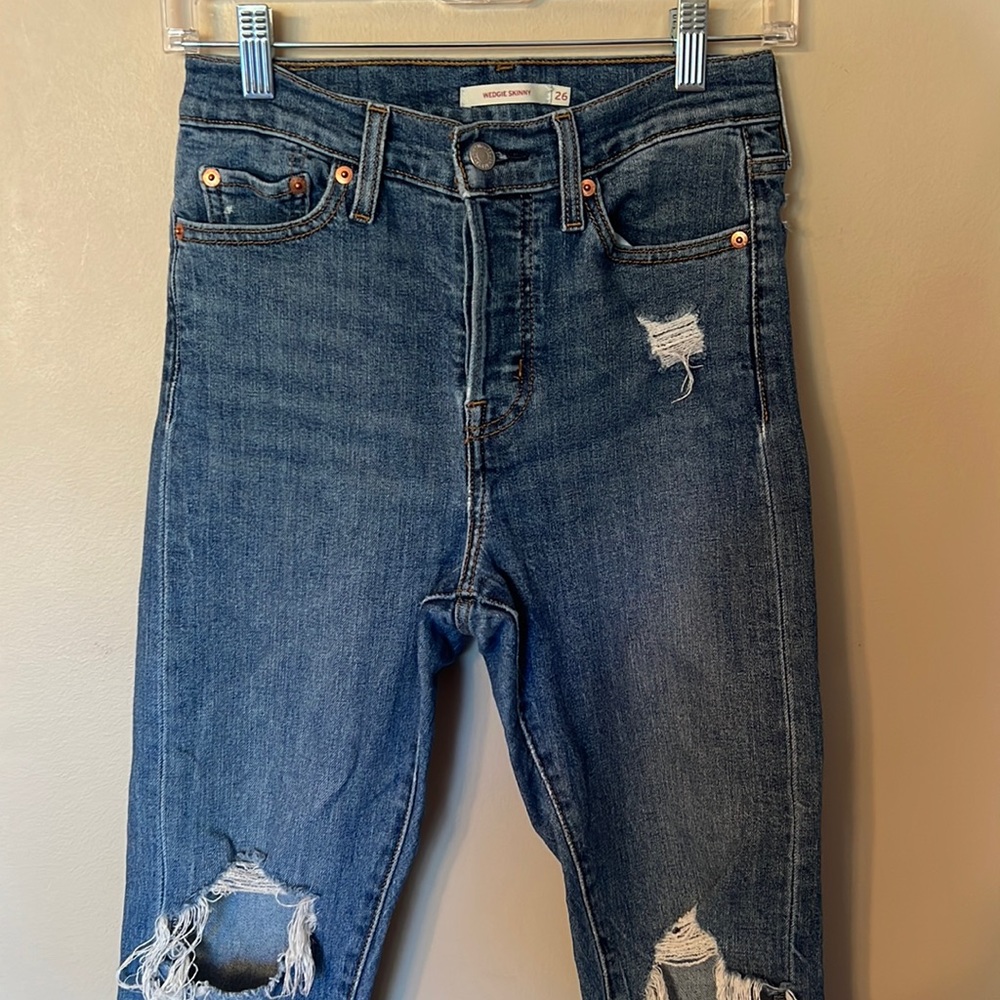 Levi wedgie skinny jeans size 26 #147